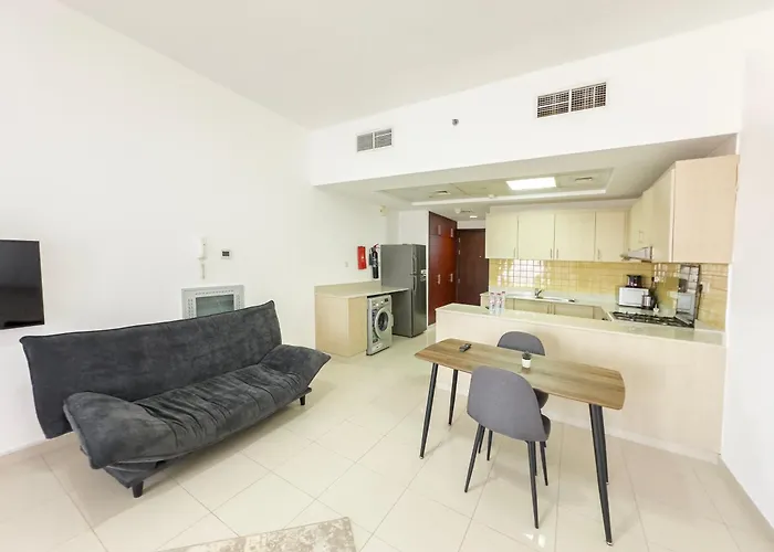 Hala Holiday Homes - Al Hamra Village, Rak
