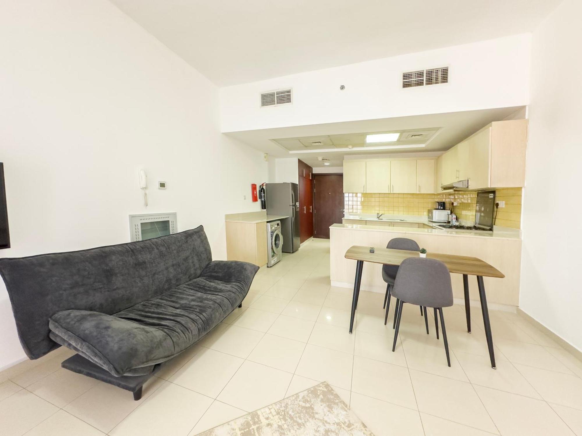 Apartment Hala Homes - Al Hamra Village, Rak Ras al-Khaimah